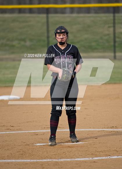 Thumbnail 2 in Warren County vs. Madison County photogallery.