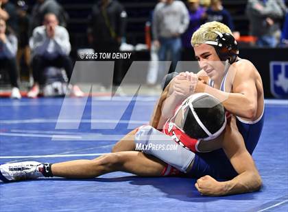 Thumbnail 2 in UIL Wrestling 5A-6A Finals (Round 1) photogallery.