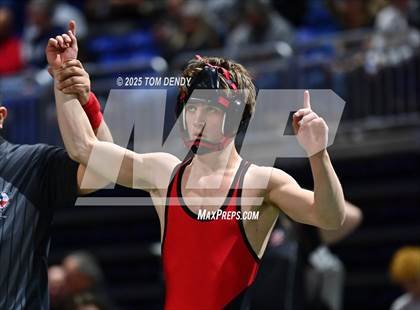 Thumbnail 2 in UIL Wrestling 5A-6A Finals (Round 1) photogallery.