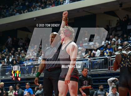 Thumbnail 2 in UIL Wrestling 5A-6A Finals (Round 1) photogallery.