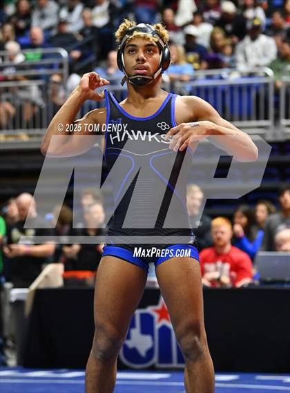 Thumbnail 2 in UIL Wrestling 5A-6A Finals (Round 1) photogallery.
