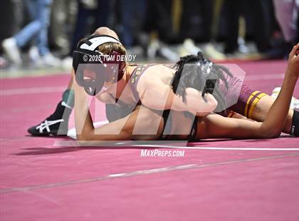 Thumbnail 3 in UIL Wrestling 5A-6A Finals (Round 1) photogallery.