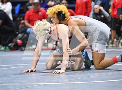Thumbnail 1 in UIL Wrestling 5A-6A Finals (Round 1) photogallery.