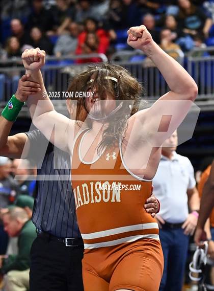 Thumbnail 2 in UIL Wrestling 5A-6A Finals (Round 1) photogallery.