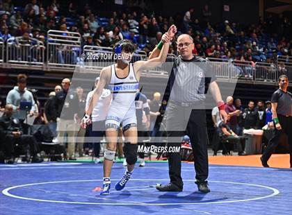 Thumbnail 2 in UIL Wrestling 5A-6A Finals (Round 1) photogallery.