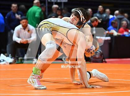 Thumbnail 3 in UIL Wrestling 5A-6A Finals (Round 1) photogallery.