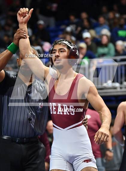 Thumbnail 1 in UIL Wrestling 5A-6A Finals (Round 1) photogallery.