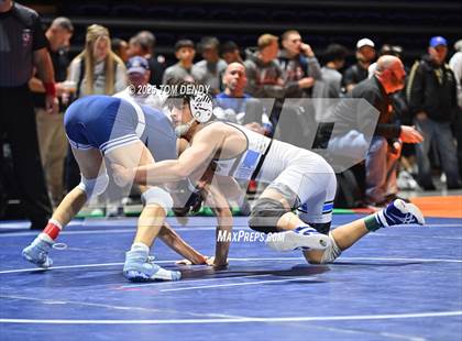 Thumbnail 2 in UIL Wrestling 5A-6A Finals (Round 1) photogallery.