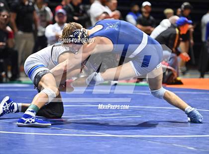 Thumbnail 1 in UIL Wrestling 5A-6A Finals (Round 1) photogallery.