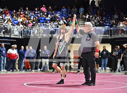 Thumbnail 2 in UIL Wrestling 5A-6A Finals (Round 1) photogallery.