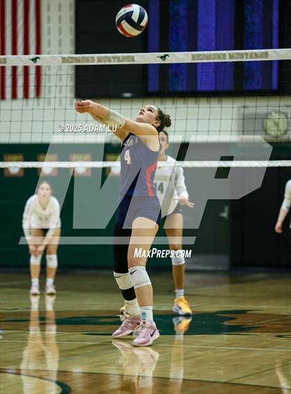 Thumbnail 3 in Juanita @ Redmond photogallery.