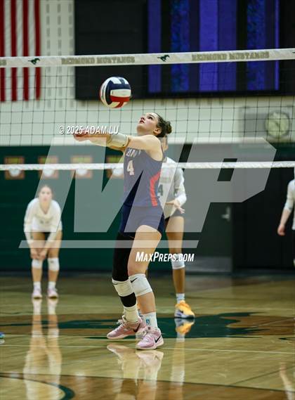 Thumbnail 2 in Juanita @ Redmond photogallery.