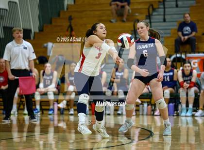 Thumbnail 1 in Juanita @ Redmond photogallery.