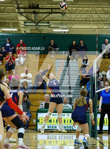 Thumbnail 3 in Juanita @ Redmond photogallery.