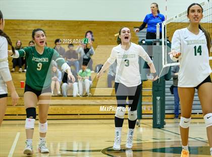 Thumbnail 1 in Juanita @ Redmond photogallery.