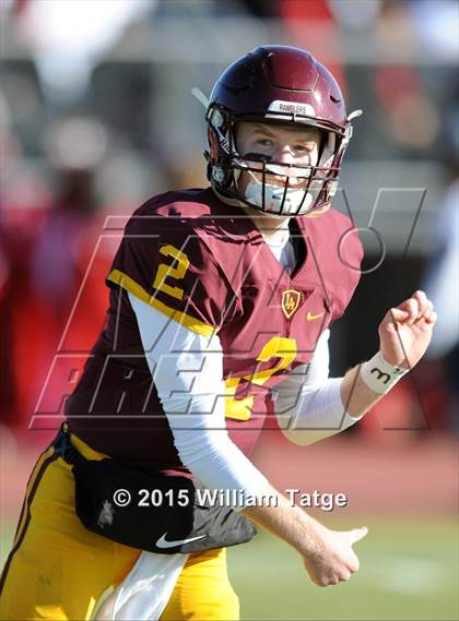 Thumbnail 3 in Homewood-Flossmoor @ Loyola Academy (IHSA Class 8A Quarterfinal) photogallery.