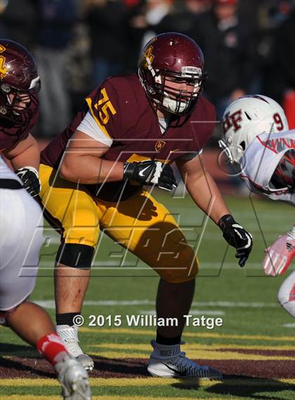 Thumbnail 2 in Homewood-Flossmoor @ Loyola Academy (IHSA Class 8A Quarterfinal) photogallery.