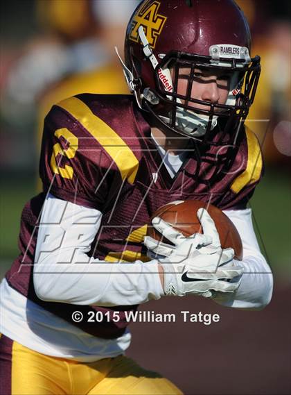 Thumbnail 2 in Homewood-Flossmoor @ Loyola Academy (IHSA Class 8A Quarterfinal) photogallery.