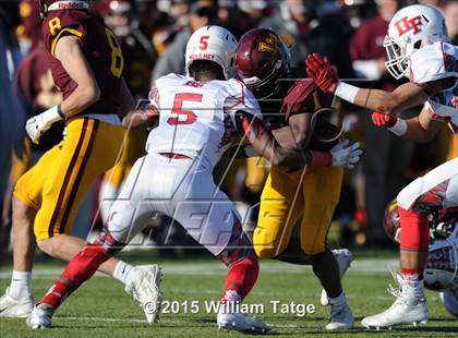 Thumbnail 3 in Homewood-Flossmoor @ Loyola Academy (IHSA Class 8A Quarterfinal) photogallery.