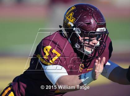 Thumbnail 3 in Homewood-Flossmoor @ Loyola Academy (IHSA Class 8A Quarterfinal) photogallery.