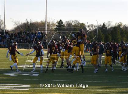 Thumbnail 3 in Homewood-Flossmoor @ Loyola Academy (IHSA Class 8A Quarterfinal) photogallery.