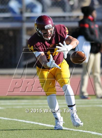 Thumbnail 1 in Homewood-Flossmoor @ Loyola Academy (IHSA Class 8A Quarterfinal) photogallery.
