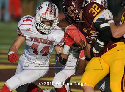Thumbnail 2 in Homewood-Flossmoor @ Loyola Academy (IHSA Class 8A Quarterfinal) photogallery.