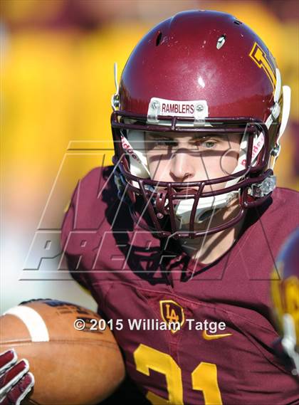 Thumbnail 3 in Homewood-Flossmoor @ Loyola Academy (IHSA Class 8A Quarterfinal) photogallery.