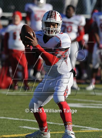 Thumbnail 2 in Homewood-Flossmoor @ Loyola Academy (IHSA Class 8A Quarterfinal) photogallery.