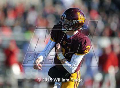 Thumbnail 3 in Homewood-Flossmoor @ Loyola Academy (IHSA Class 8A Quarterfinal) photogallery.