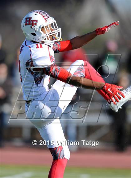 Thumbnail 3 in Homewood-Flossmoor @ Loyola Academy (IHSA Class 8A Quarterfinal) photogallery.