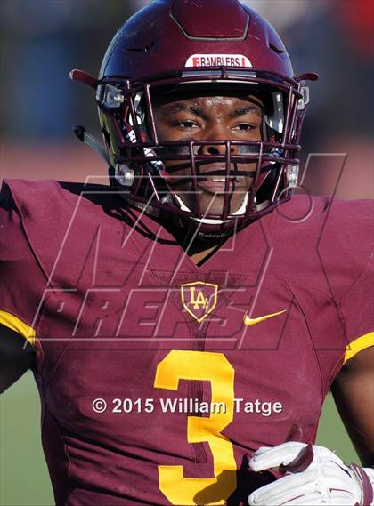 Thumbnail 3 in Homewood-Flossmoor @ Loyola Academy (IHSA Class 8A Quarterfinal) photogallery.