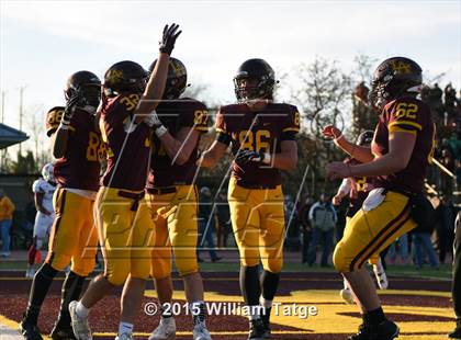 Thumbnail 3 in Homewood-Flossmoor @ Loyola Academy (IHSA Class 8A Quarterfinal) photogallery.