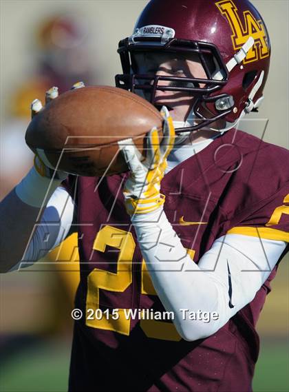 Thumbnail 2 in Homewood-Flossmoor @ Loyola Academy (IHSA Class 8A Quarterfinal) photogallery.