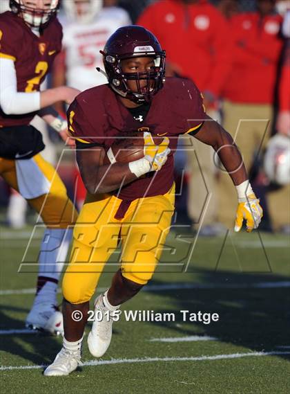 Thumbnail 2 in Homewood-Flossmoor @ Loyola Academy (IHSA Class 8A Quarterfinal) photogallery.