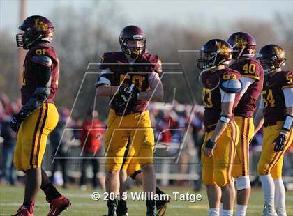 Thumbnail 2 in Homewood-Flossmoor @ Loyola Academy (IHSA Class 8A Quarterfinal) photogallery.