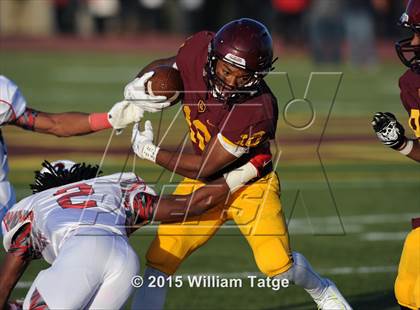 Thumbnail 2 in Homewood-Flossmoor @ Loyola Academy (IHSA Class 8A Quarterfinal) photogallery.