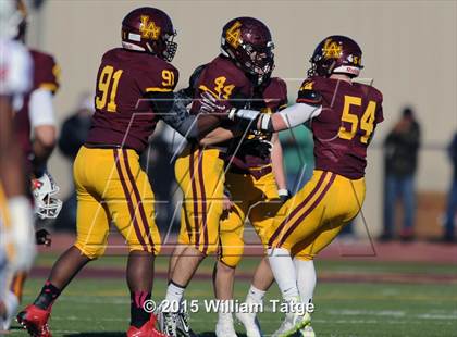 Thumbnail 3 in Homewood-Flossmoor @ Loyola Academy (IHSA Class 8A Quarterfinal) photogallery.