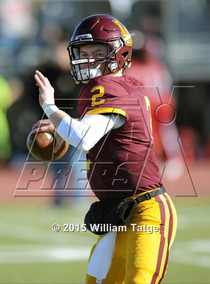 Thumbnail 1 in Homewood-Flossmoor @ Loyola Academy (IHSA Class 8A Quarterfinal) photogallery.