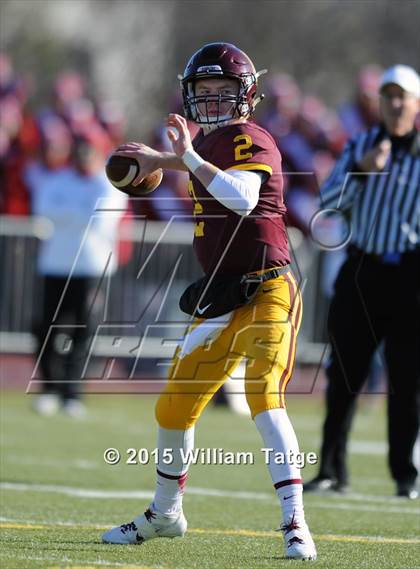 Thumbnail 3 in Homewood-Flossmoor @ Loyola Academy (IHSA Class 8A Quarterfinal) photogallery.