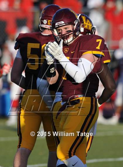 Thumbnail 2 in Homewood-Flossmoor @ Loyola Academy (IHSA Class 8A Quarterfinal) photogallery.