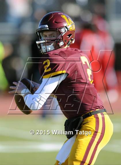 Thumbnail 3 in Homewood-Flossmoor @ Loyola Academy (IHSA Class 8A Quarterfinal) photogallery.