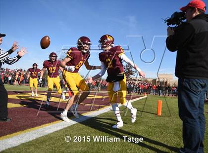 Thumbnail 1 in Homewood-Flossmoor @ Loyola Academy (IHSA Class 8A Quarterfinal) photogallery.