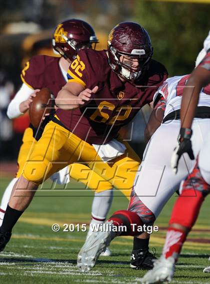 Thumbnail 1 in Homewood-Flossmoor @ Loyola Academy (IHSA Class 8A Quarterfinal) photogallery.
