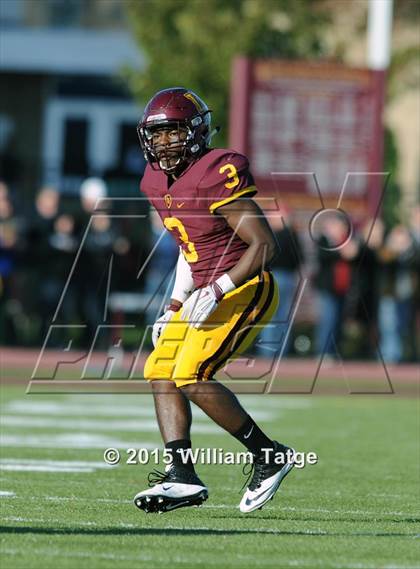 Thumbnail 3 in Homewood-Flossmoor @ Loyola Academy (IHSA Class 8A Quarterfinal) photogallery.
