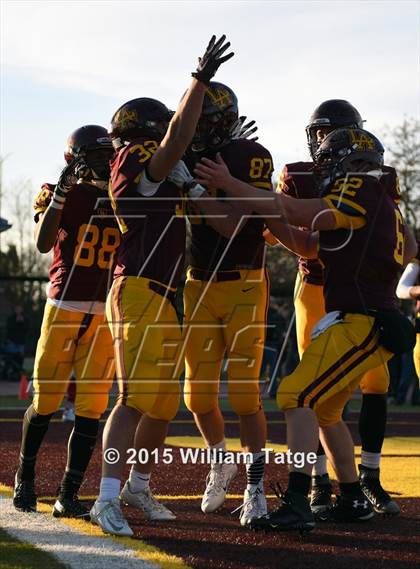 Thumbnail 1 in Homewood-Flossmoor @ Loyola Academy (IHSA Class 8A Quarterfinal) photogallery.