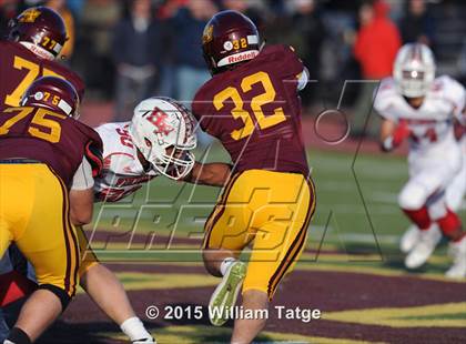 Thumbnail 3 in Homewood-Flossmoor @ Loyola Academy (IHSA Class 8A Quarterfinal) photogallery.