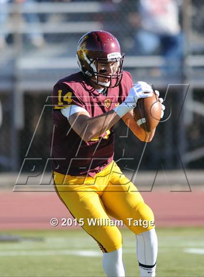Thumbnail 2 in Homewood-Flossmoor @ Loyola Academy (IHSA Class 8A Quarterfinal) photogallery.