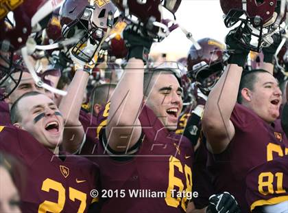 Thumbnail 3 in Homewood-Flossmoor @ Loyola Academy (IHSA Class 8A Quarterfinal) photogallery.