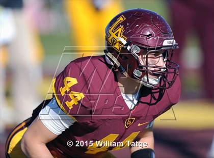 Thumbnail 2 in Homewood-Flossmoor @ Loyola Academy (IHSA Class 8A Quarterfinal) photogallery.